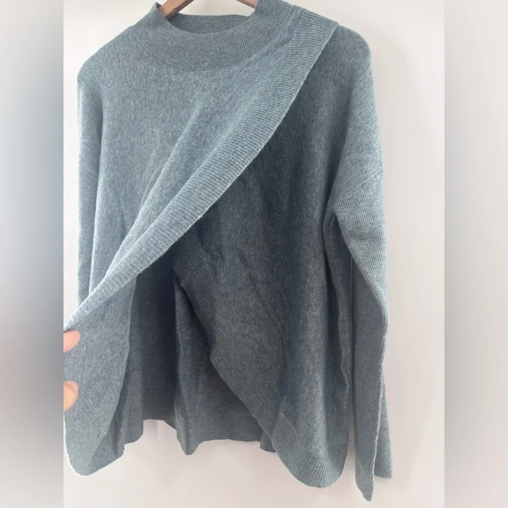 Ripe Desi Crossover Maternity Nursing Sweater in Blue Marle Size Large